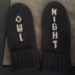 Kate Spade Night Owl mittens. Excellent condition!